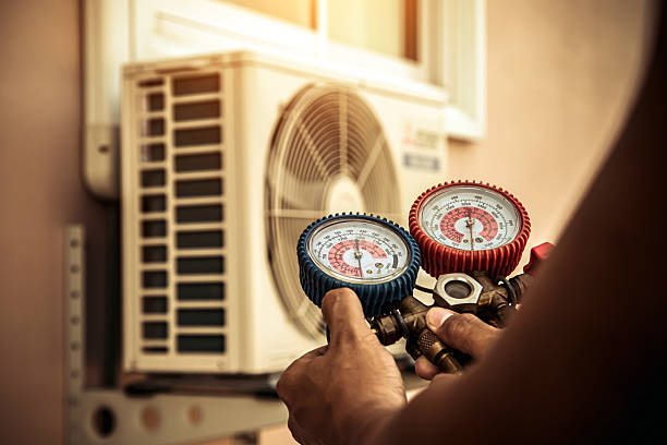 Professional Ductwork Repair technician working in Mendon, UT